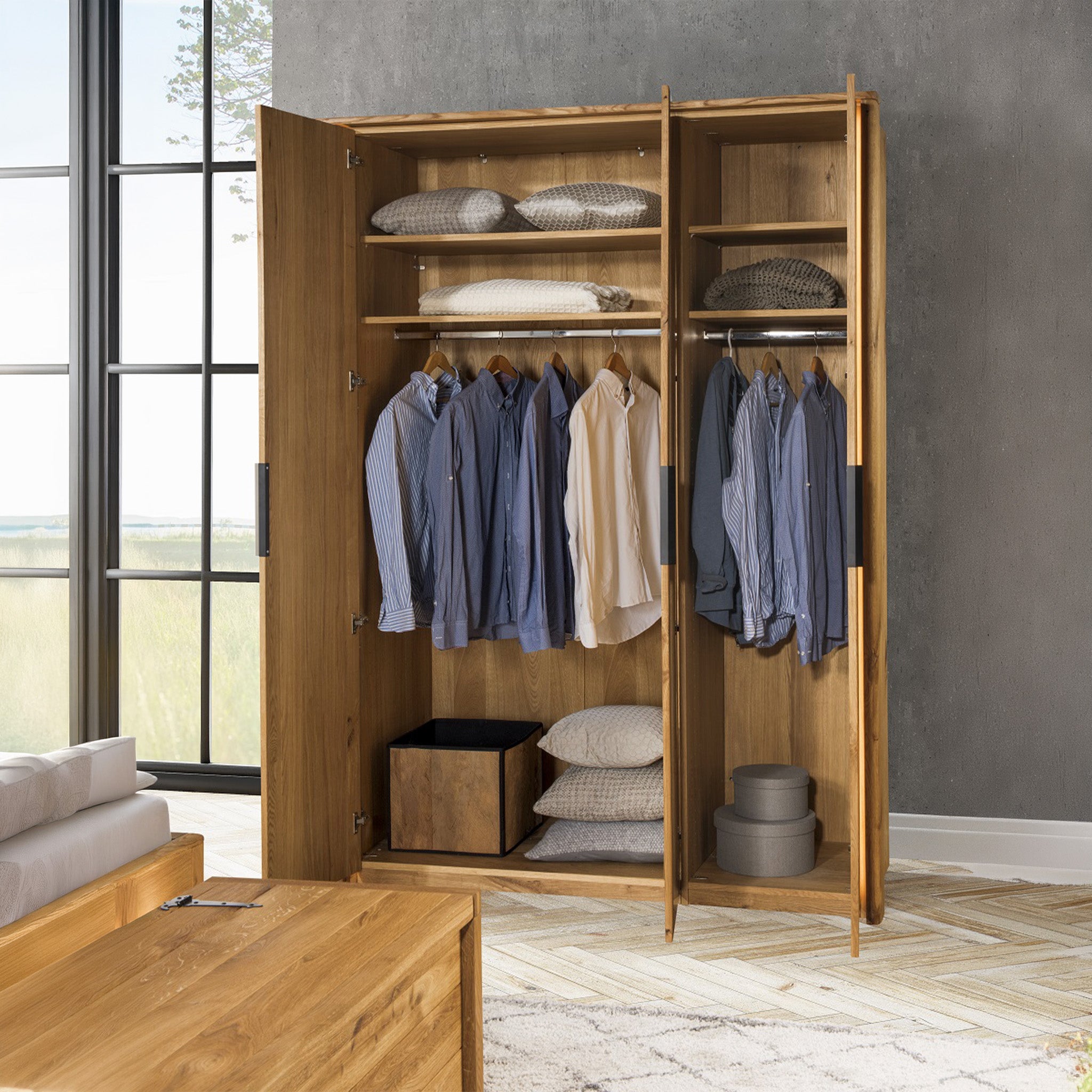 3-türiger Kleiderschrank 