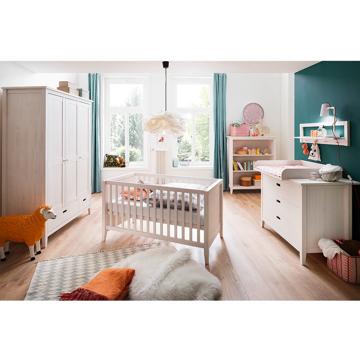 Babyzimmermöbel in weiß