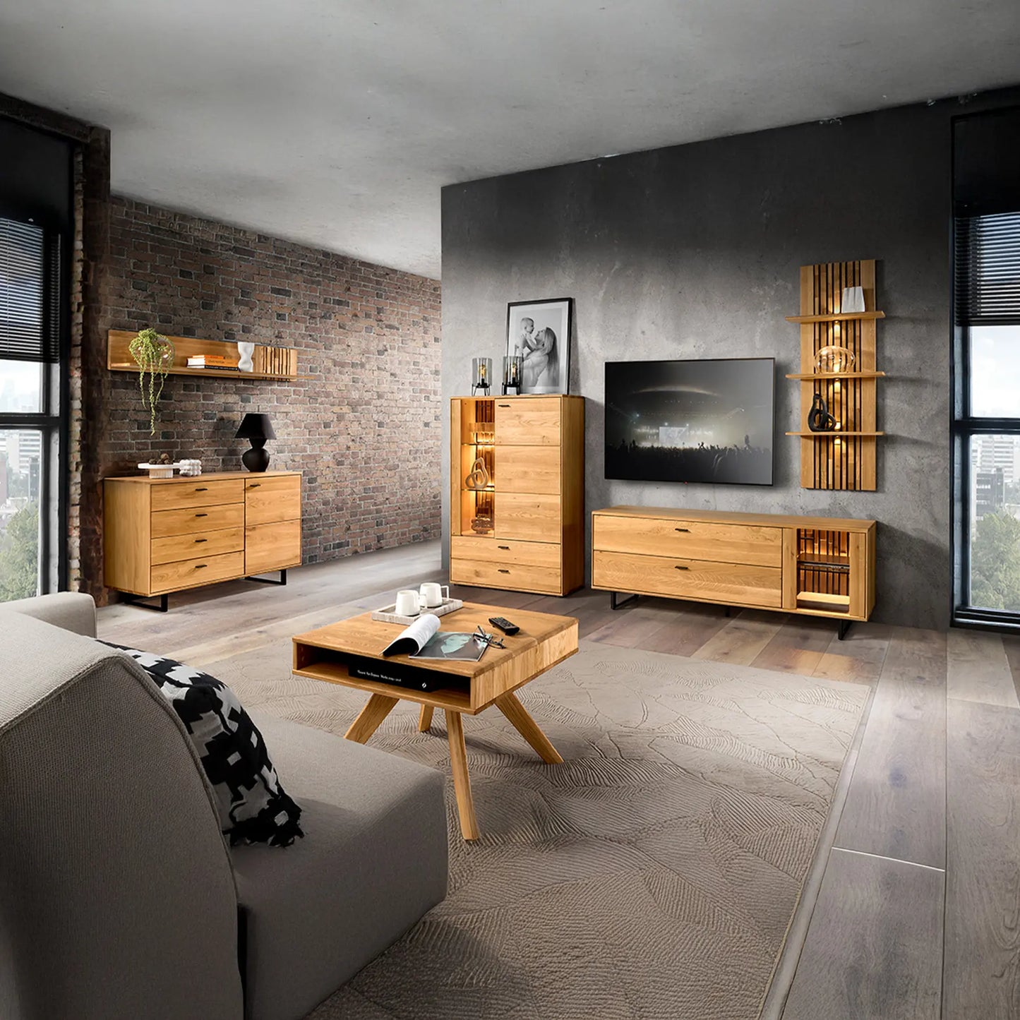 Wohnzimmermöbel aus Eichenholz miz Beleuchtungselementen und Glaselementen