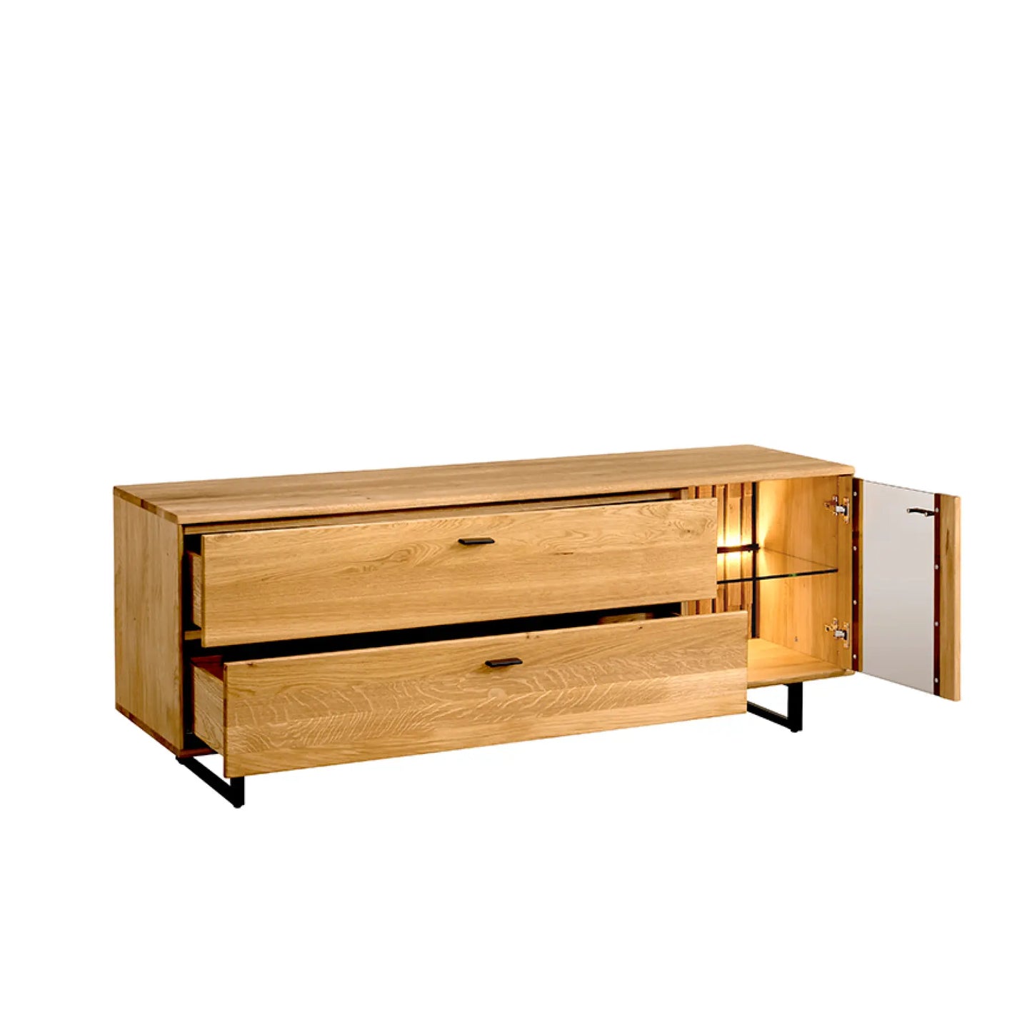 TV-Schrank aus Holz miz zwei großen Schubladen und einem Glasfach mit Beleuchtung und Strukturrückwand auf schwarzen Metallfüßen