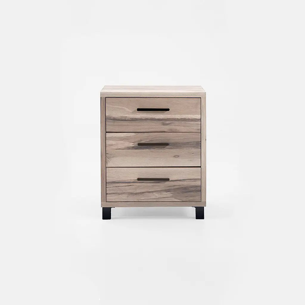 Kommode mit 3 Schubkästen mit schwarzen Details