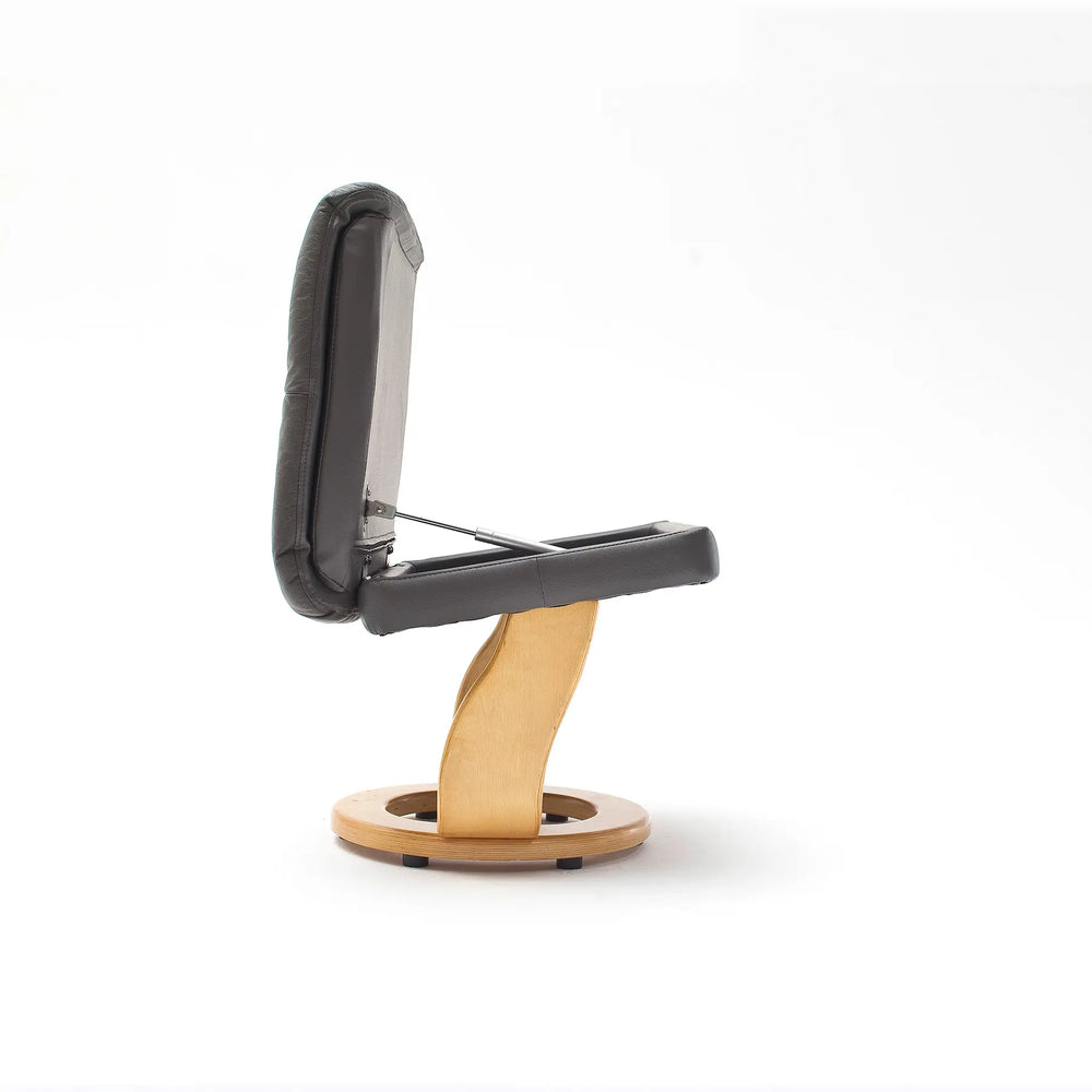 
                  
                    Aufklappbarer Hocker für einen TV-Relaxsessel in der Farbe Taupe mit naturfarbenem Fuß 
                  
                