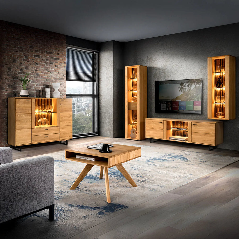 
                  
                    Wohnzimmer mit Wildeiche-Möbeln im Industrial-Style
                  
                