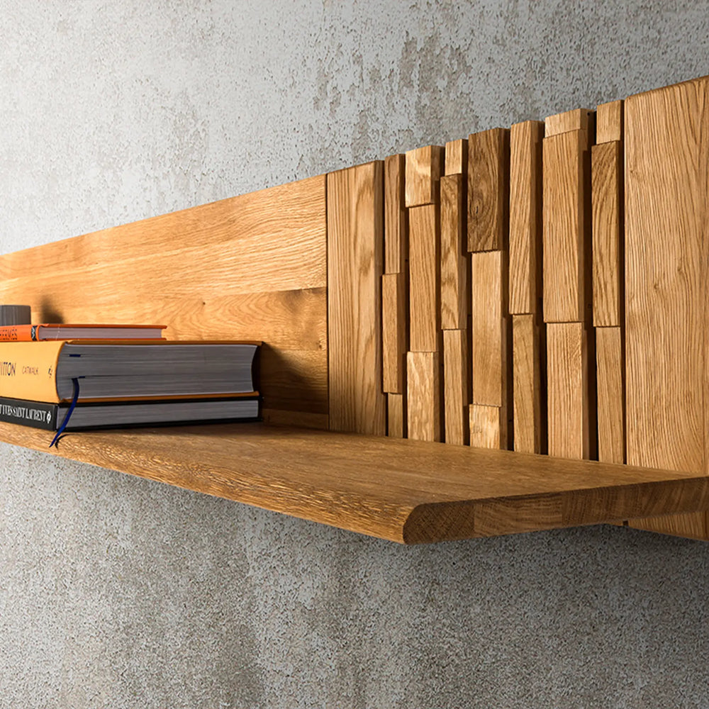 Detailaufnahme eines Wandboards mit Strukturelement