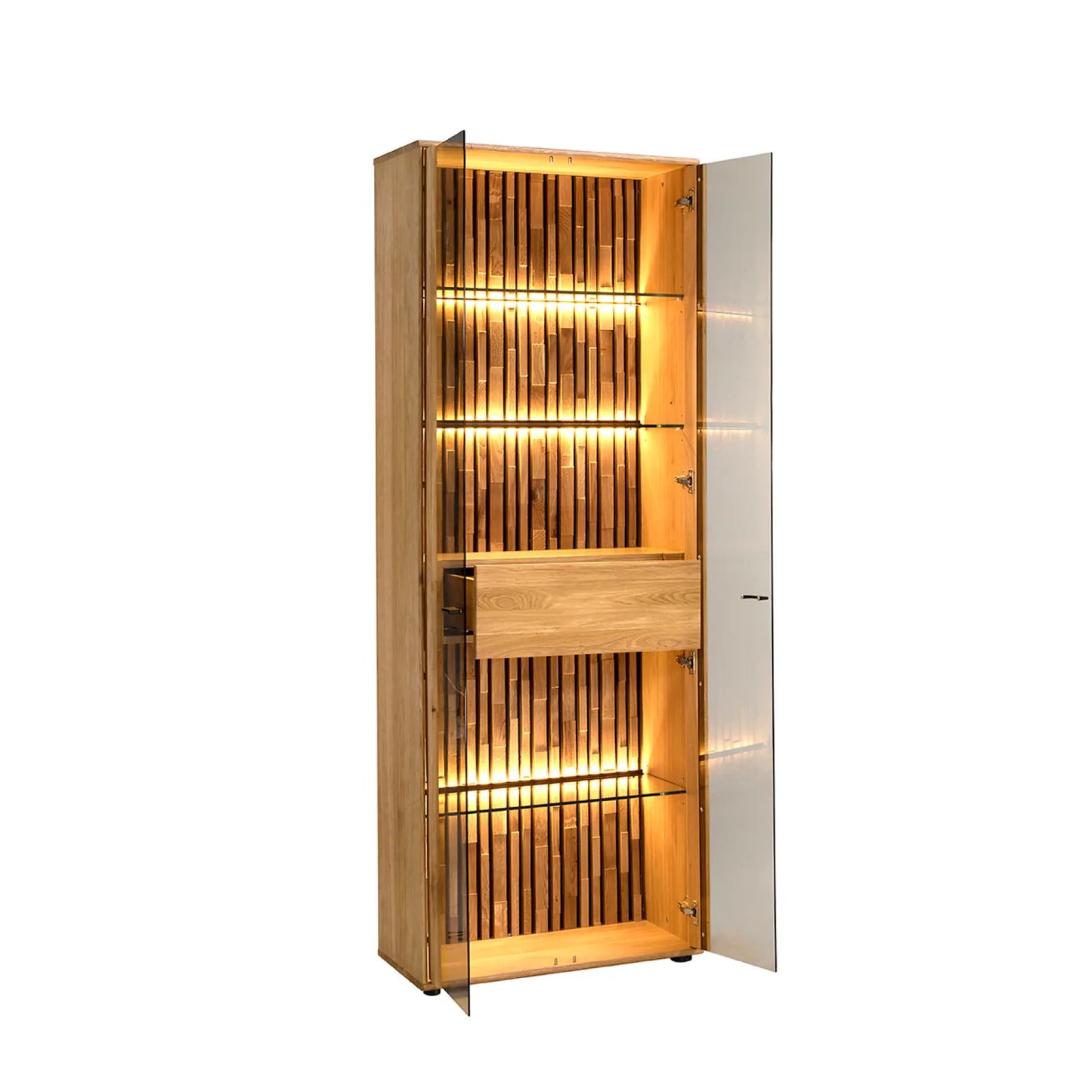 Vitrine aus Holz mit integrierter Beleuchtung geöffnet