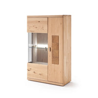 Highboard aus massive Eiche mit Beleuchtung
