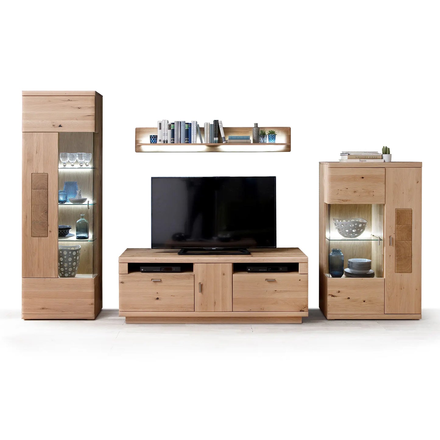 Massive Eiche Wohnwand bestehend aus Vitrine, Wandboard, Lowboard und Highboard 