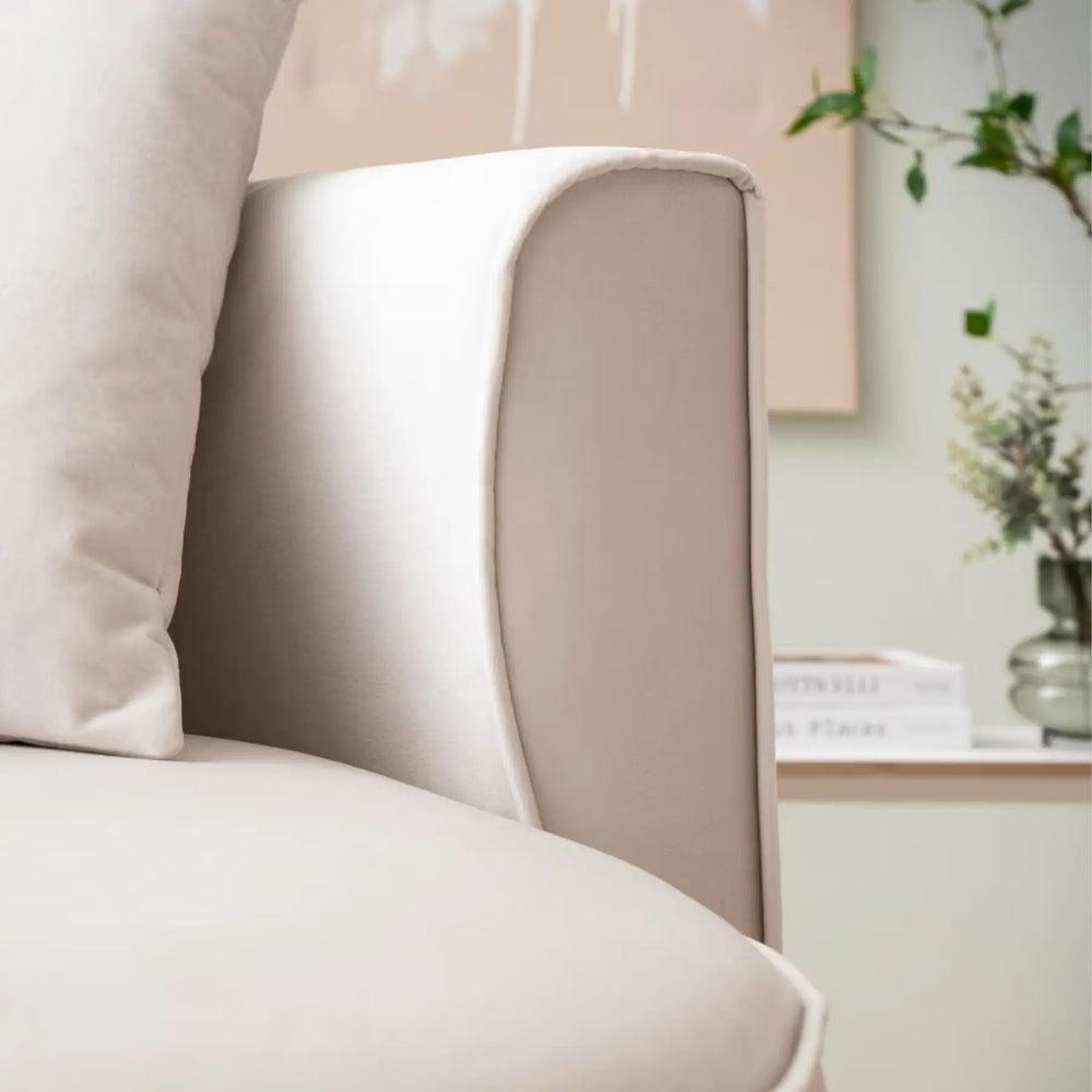 Runder XXL Sessel mit Samtoptik-Bezug creme