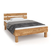 Bett aus massivem Eichenholz