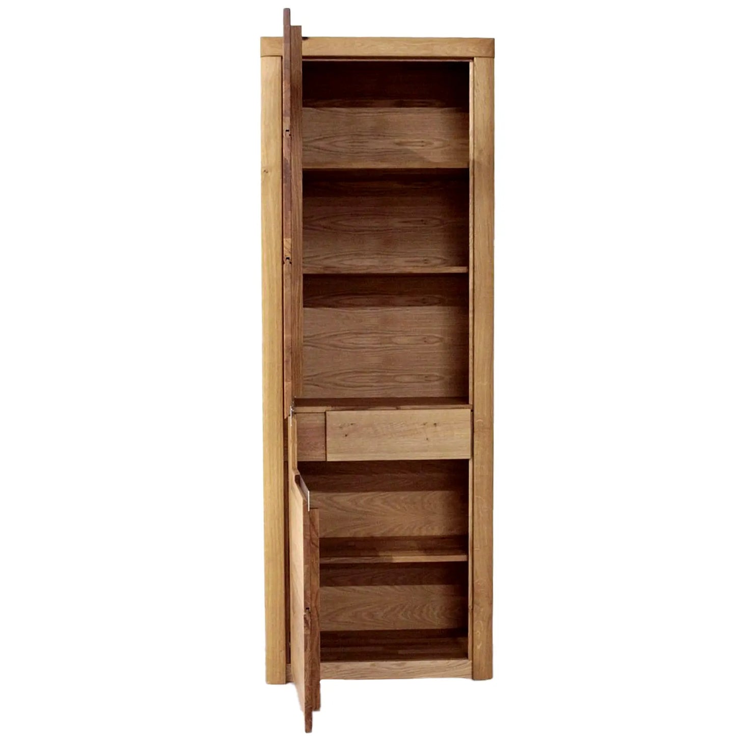 Hochschrank aus massiver Wildeiche