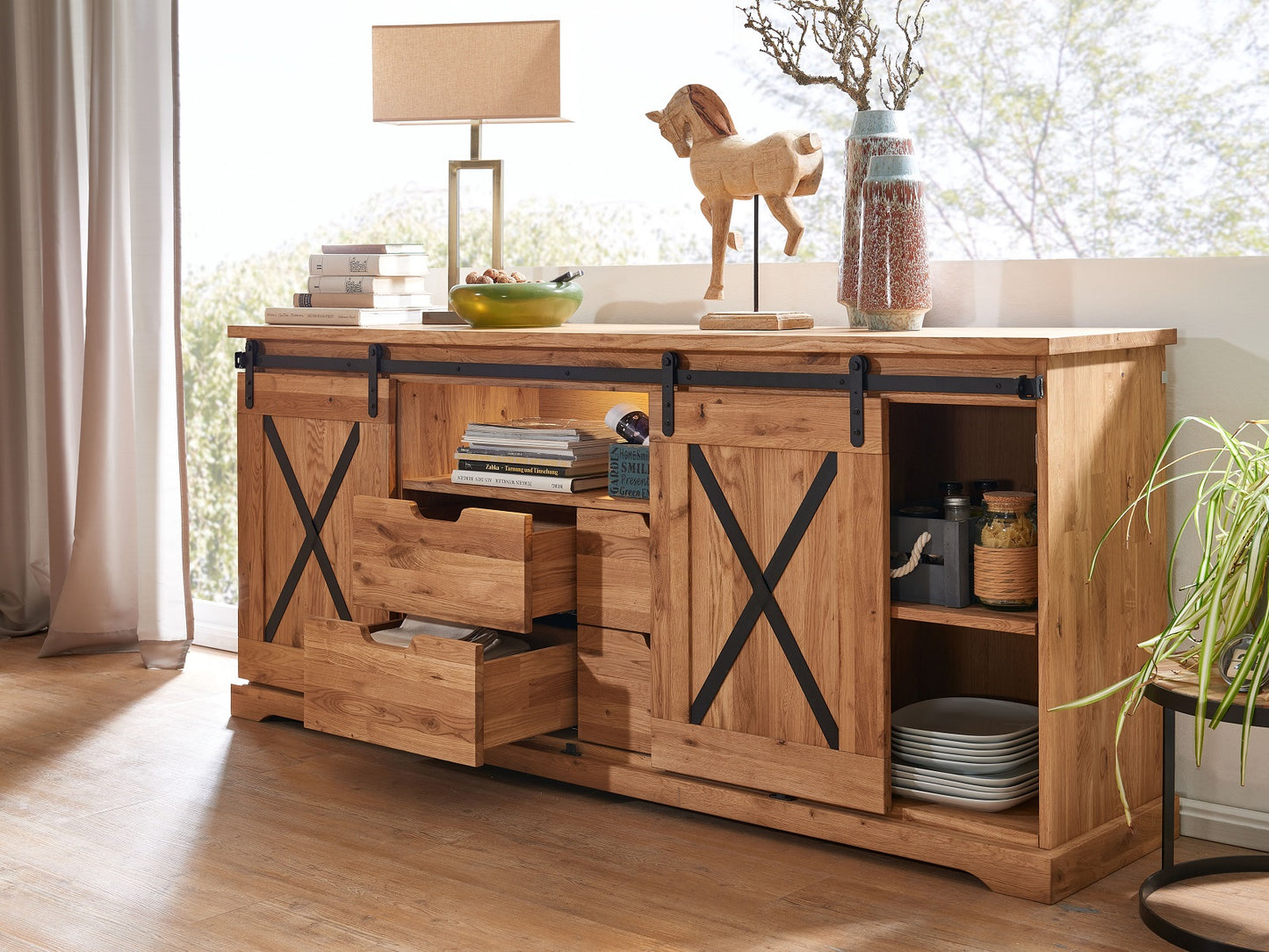 
                  
                    Big Sideboard Wildeiche massiv geölt - Wilson
                  
                