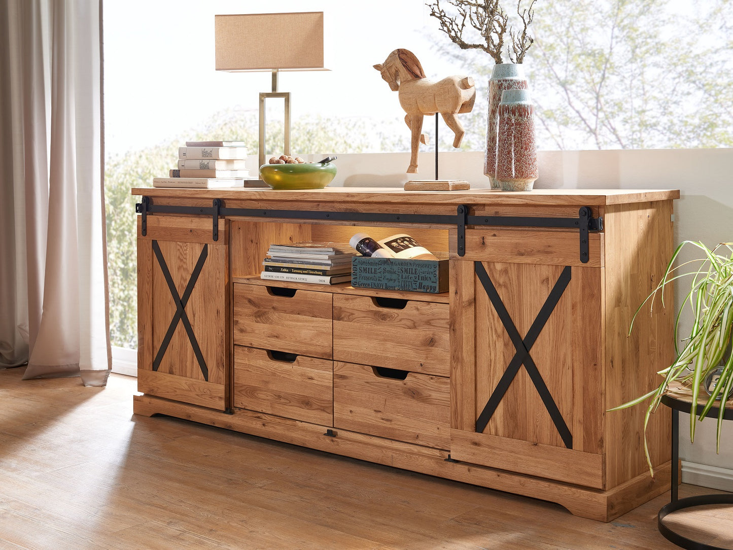 
                  
                    Big Sideboard Wildeiche massiv geölt - Wilson
                  
                