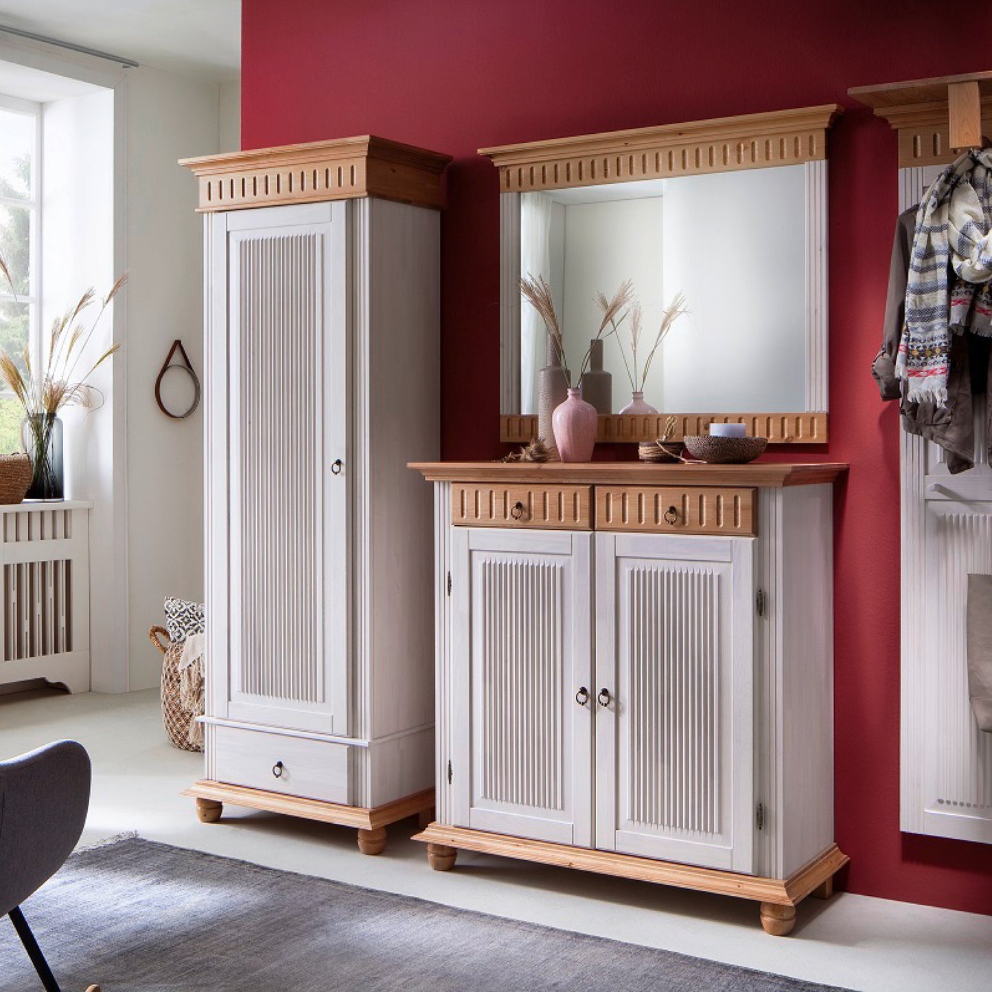 
                  
                    Spiegel Helsinki Kiefer massiv Garderobe
                  
                