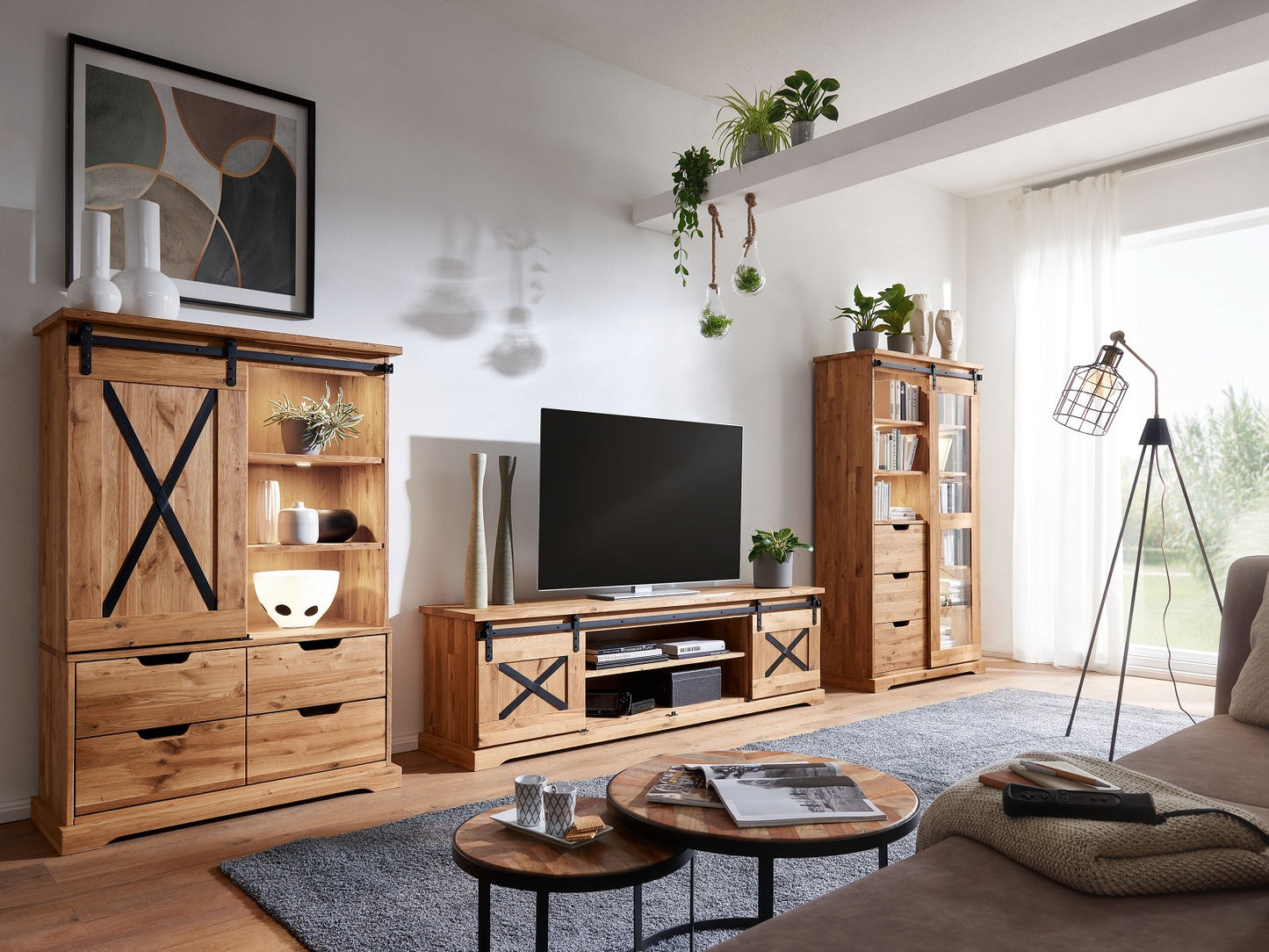 
                  
                    TV-Lowboard Wildeiche massiv geölt - Wilson
                  
                