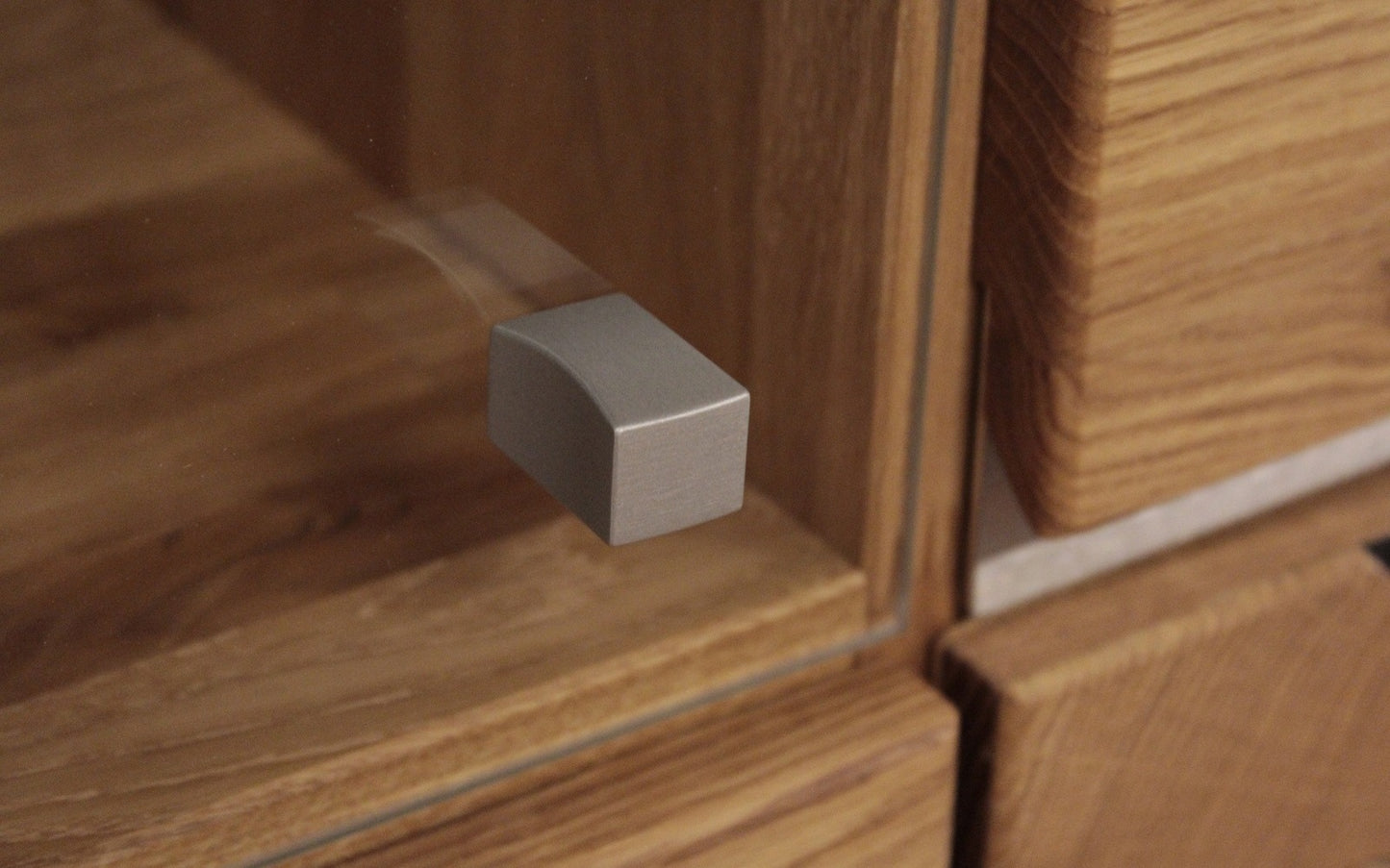 
                  
                    Highboard Wildeiche massiv geölt Solido
                  
                