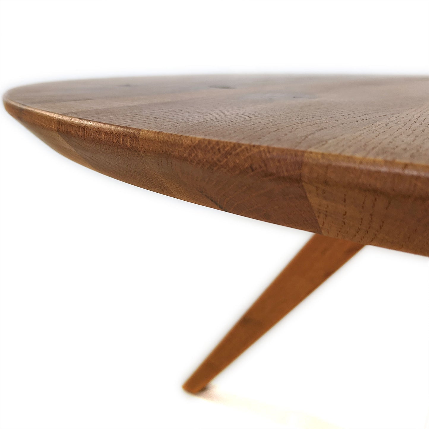 
                  
                    Couchtisch 110 cm rund Wildeiche massiv - Reno
                  
                