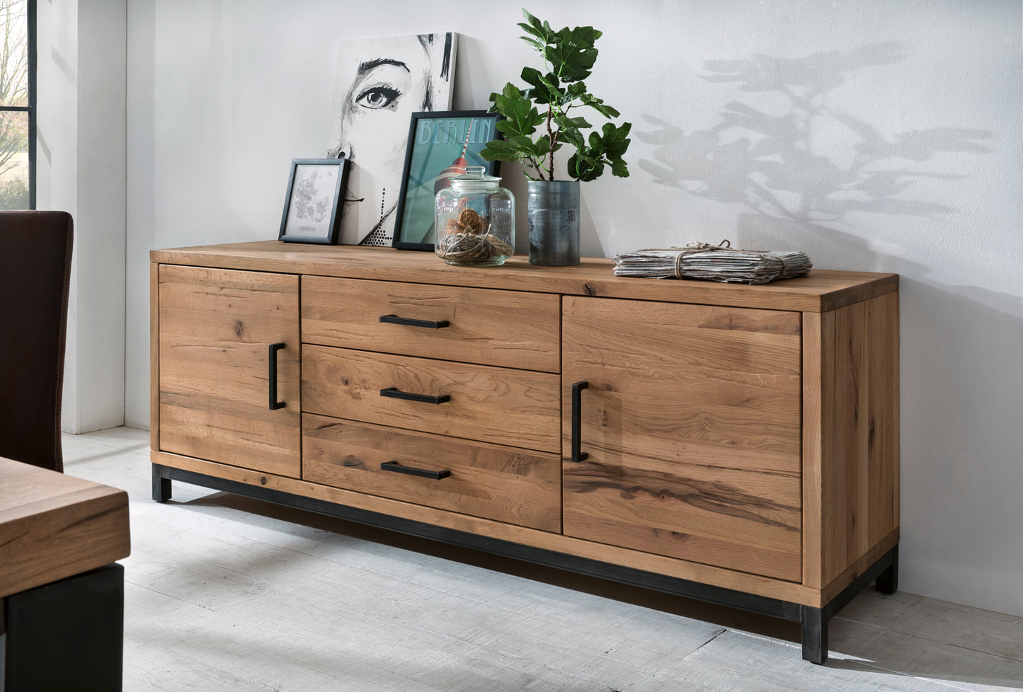 
                  
                    Sideboard Eiche massiv geölt Bestano
                  
                