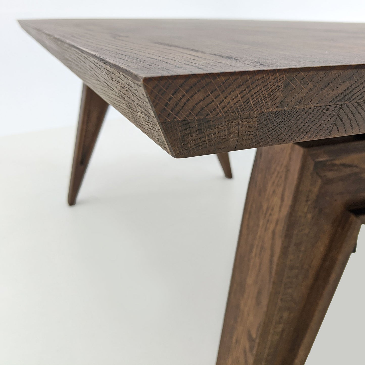 
                  
                    Esstisch 200 x 100 cm Eiche massiv Antikbraun - Sam
                  
                