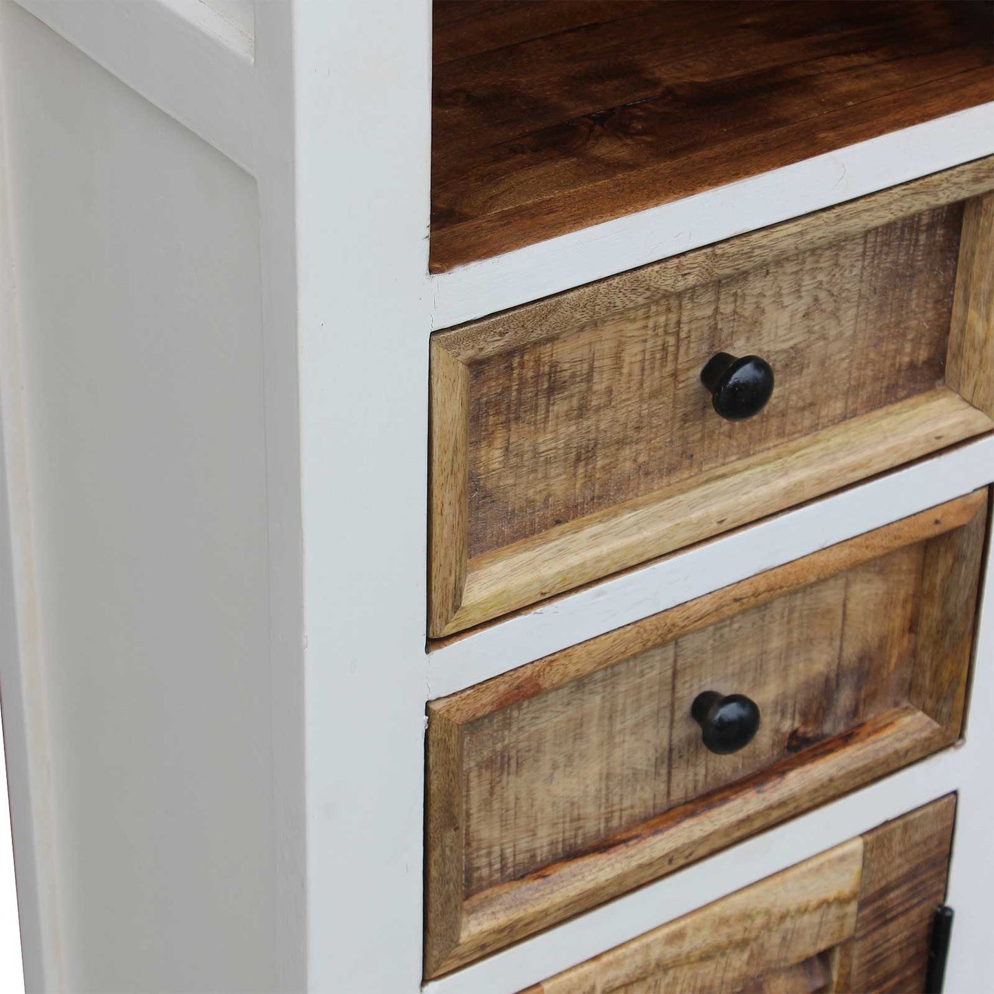 
                  
                    Hochschrank Mango massiv weiß / braun Landhausstil - Neron
                  
                