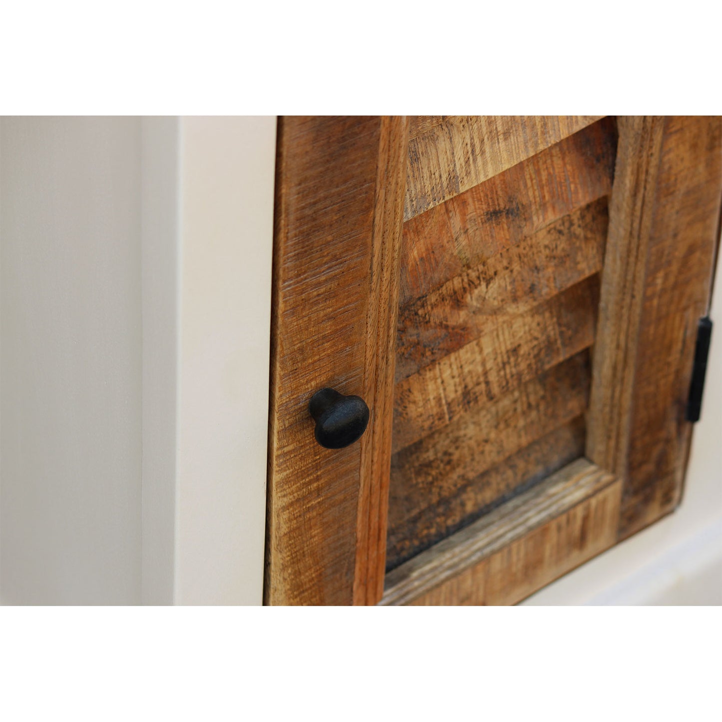 
                  
                    Hochschrank Mango massiv weiß / braun Landhausstil - Neron
                  
                