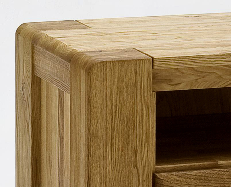 
                  
                    Highboard aus Wildeiche massiv geölt Campus
                  
                
