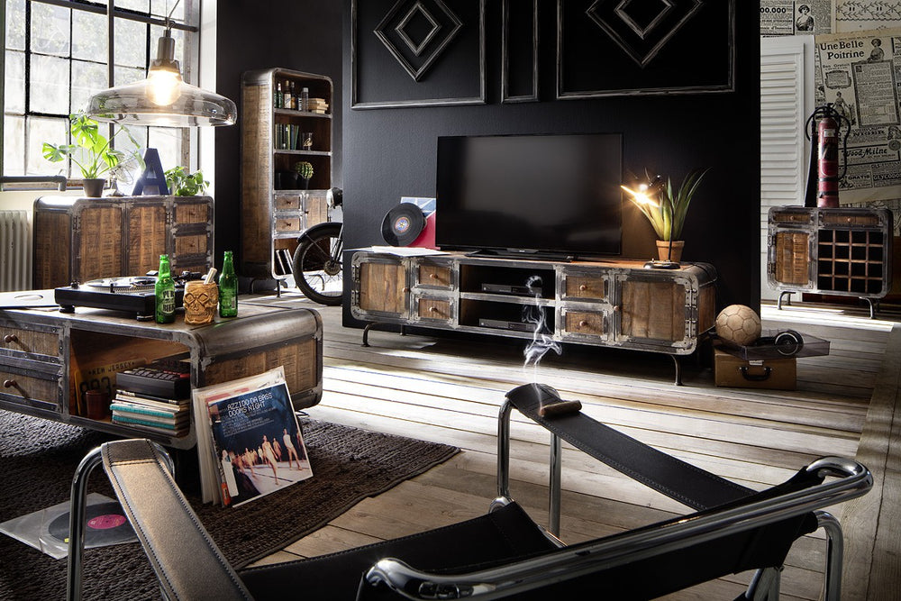 
                  
                    Anrichte / Sideboard Mango massiv / Metall Loftdesign Antiklook Saigon
                  
                