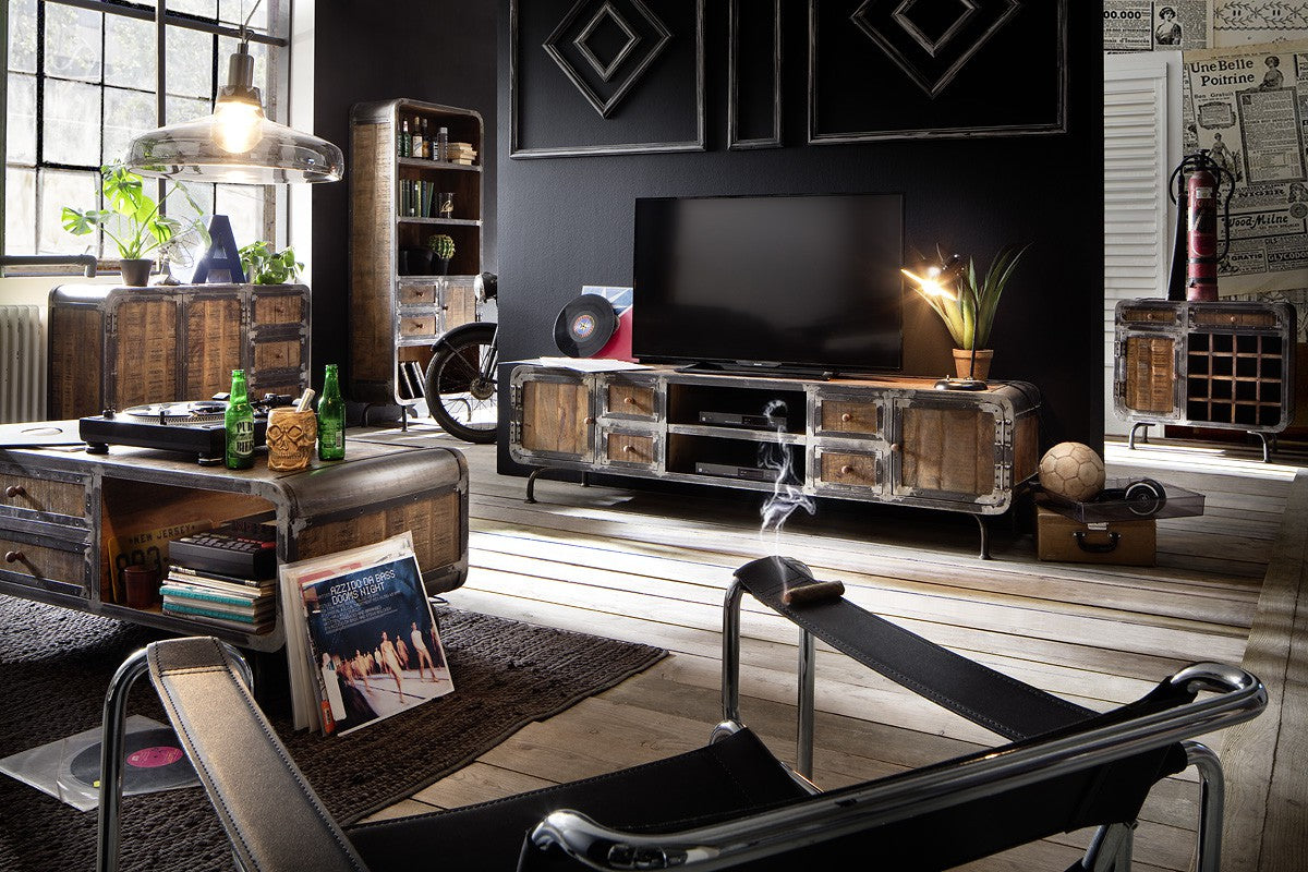 
                  
                    Anrichte / Sideboard Mango massiv / Metall Loftdesign Antiklook Saigon
                  
                