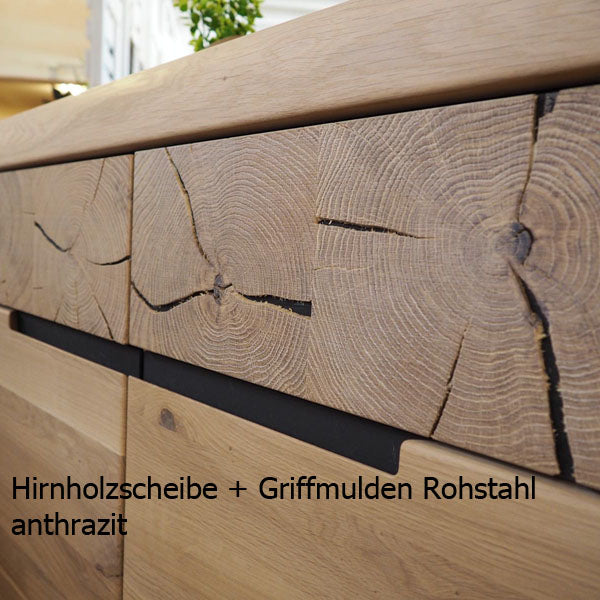 
                  
                    Schrank Wildeiche massiv geölt Solido
                  
                