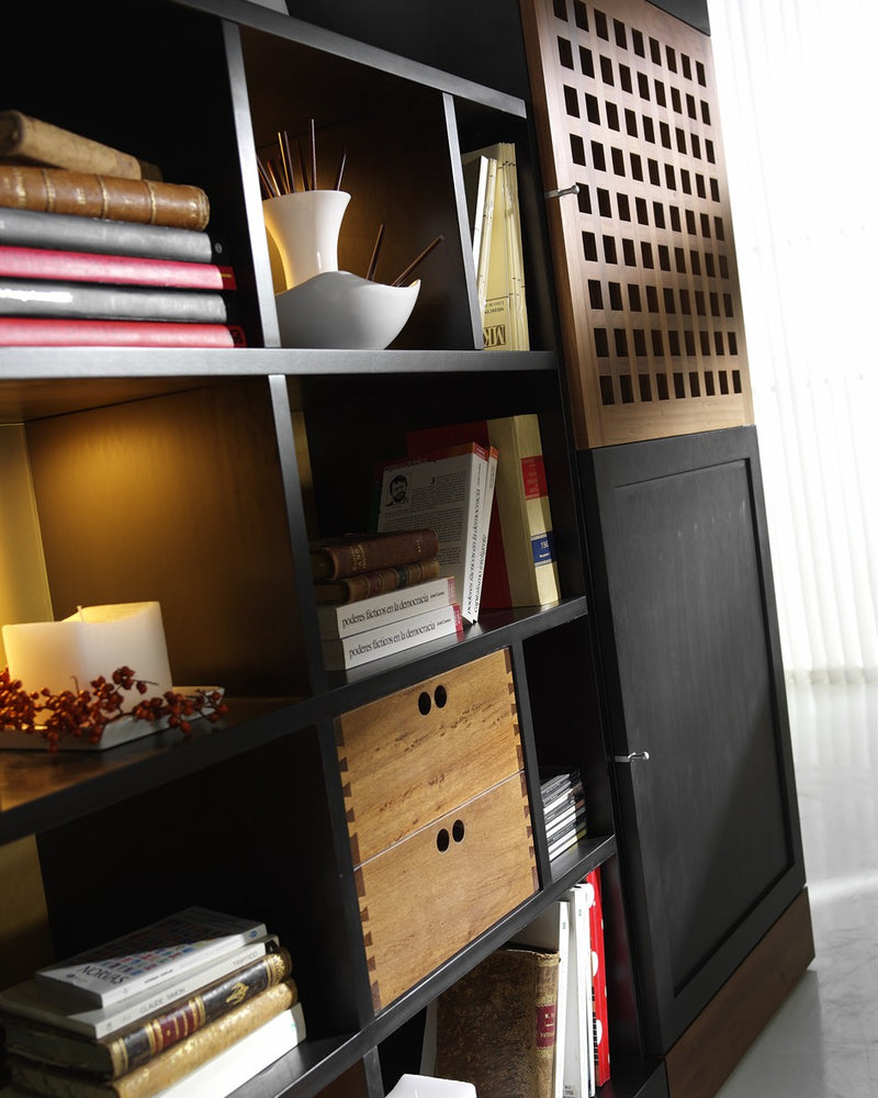 
                  
                    Highboard Pinie massiv nussbaumfarbig Atlantis
                  
                