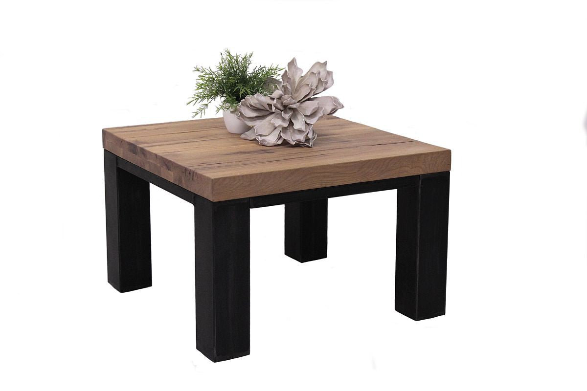 
                  
                    Couchtisch 70 x 70 cm Eiche massiv geölt Bestano
                  
                