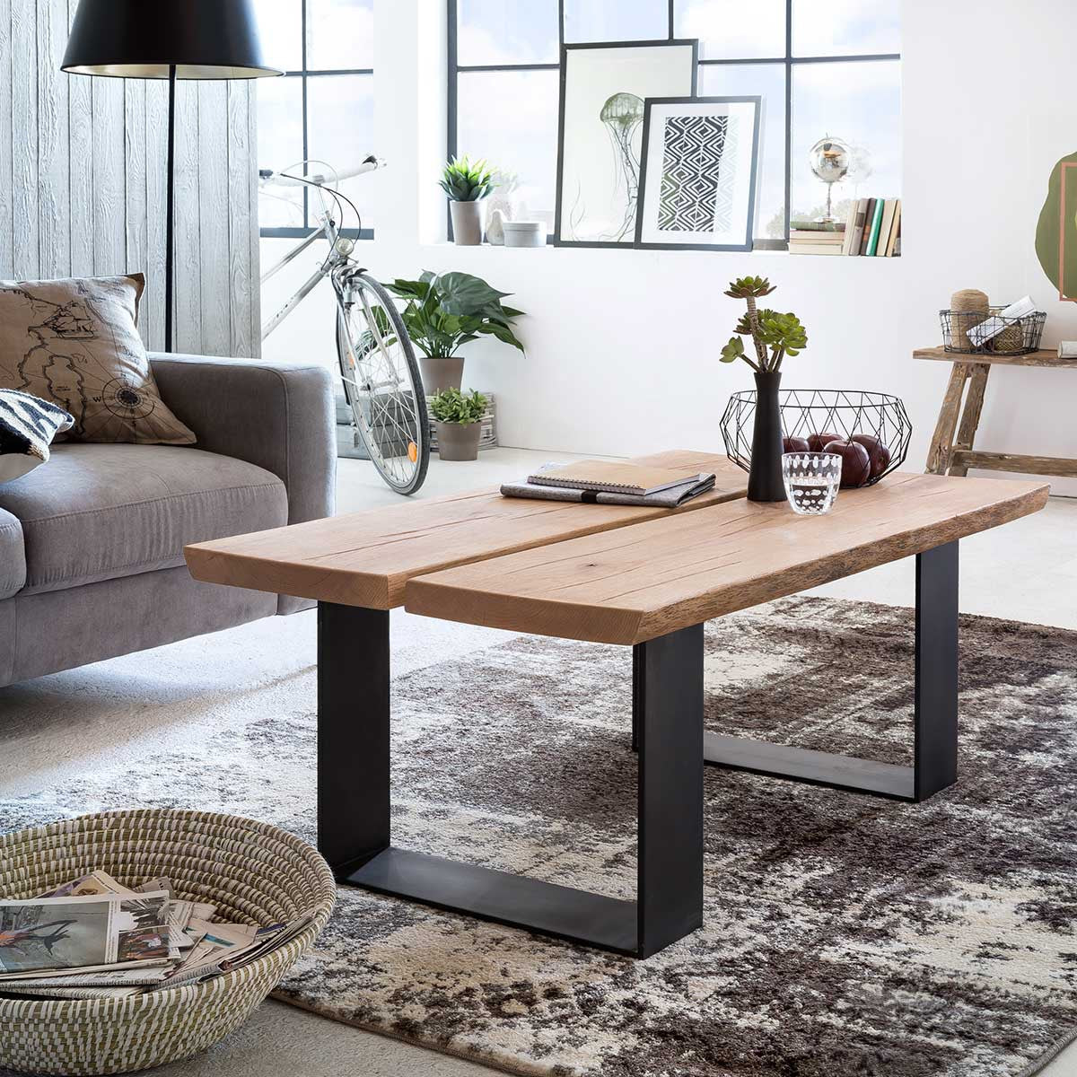 
                  
                    Couchtisch Eiche massiv 120 x 70 cm Sarnia
                  
                