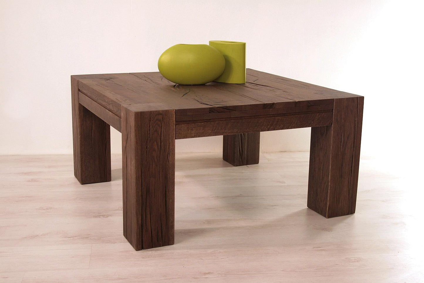 
                  
                    Couchtisch Eiche massiv 70 x 70 cm Räucheröl-Optik Braxton
                  
                