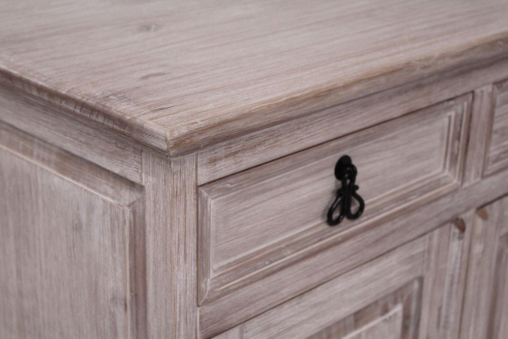 
                  
                    Sideboard Pinie massiv Cappuccino gebürstet Finca
                  
                