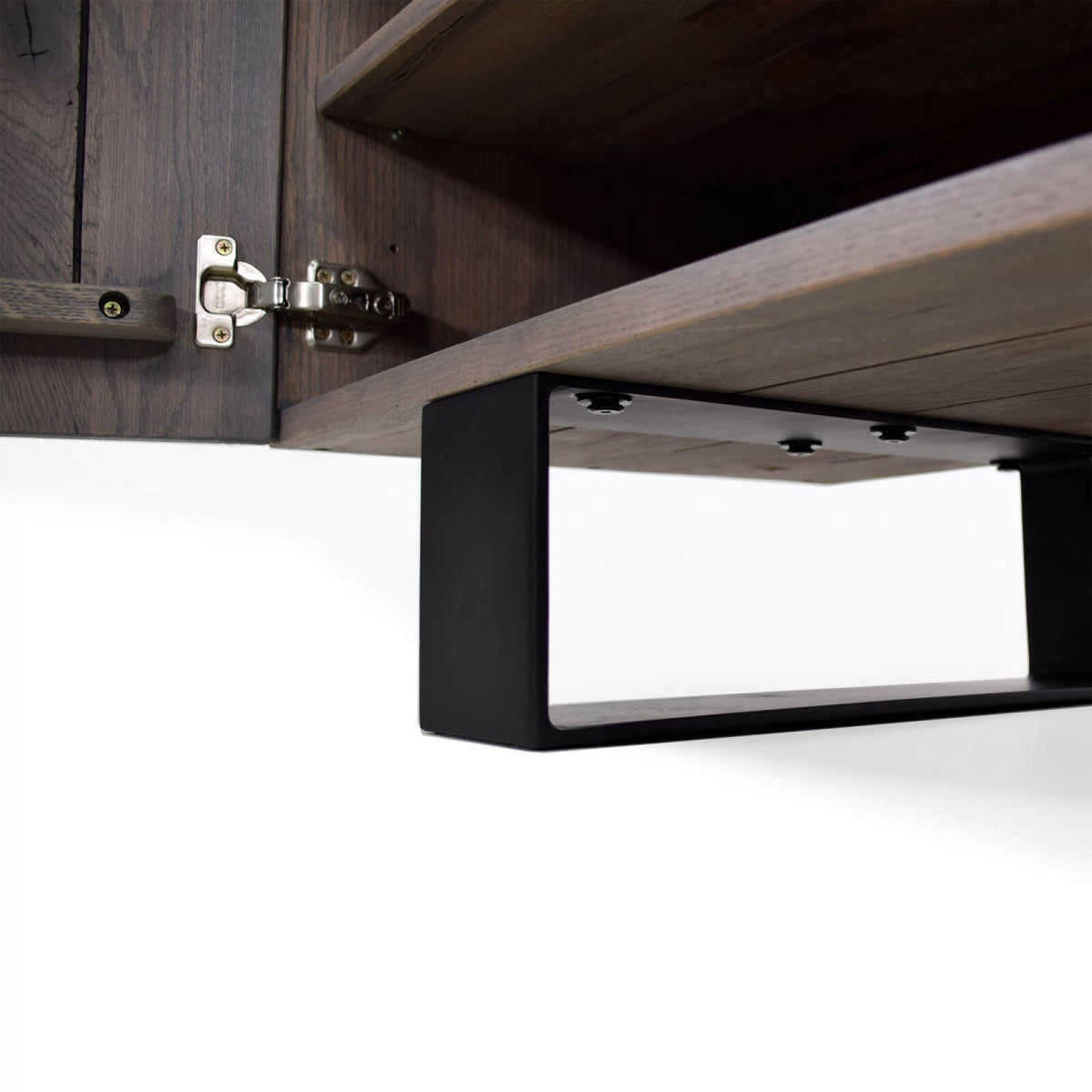 
                  
                    TV-Schrank Wildeiche massiv grau geölt / Metall Natural Shape
                  
                