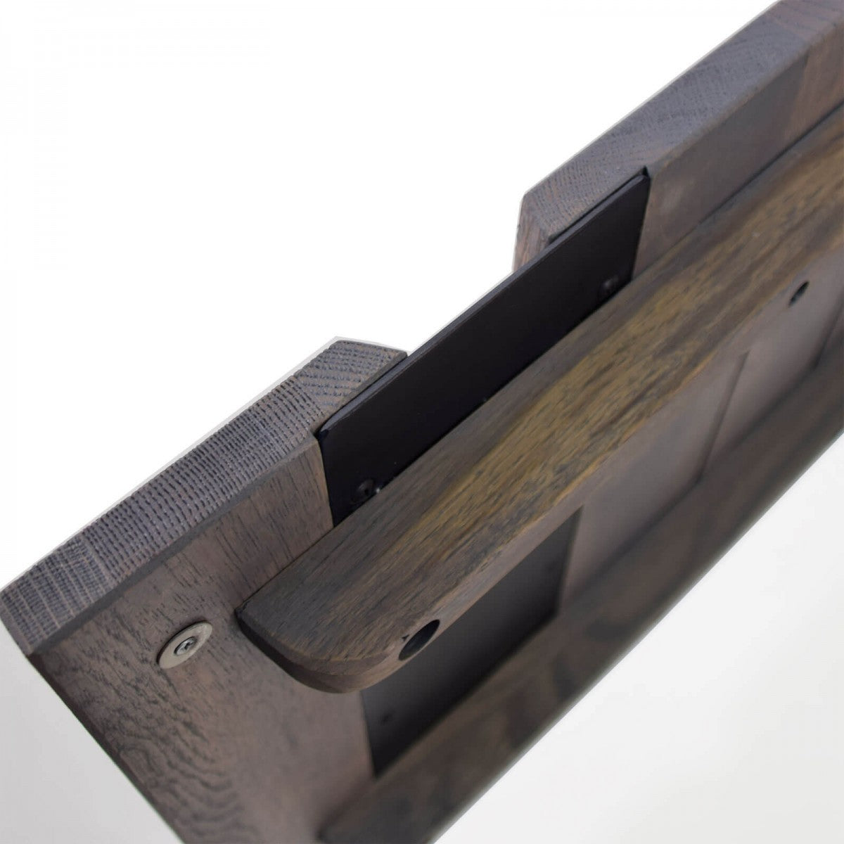 
                  
                    TV-Schrank Wildeiche massiv grau geölt / Metall Natural Shape
                  
                