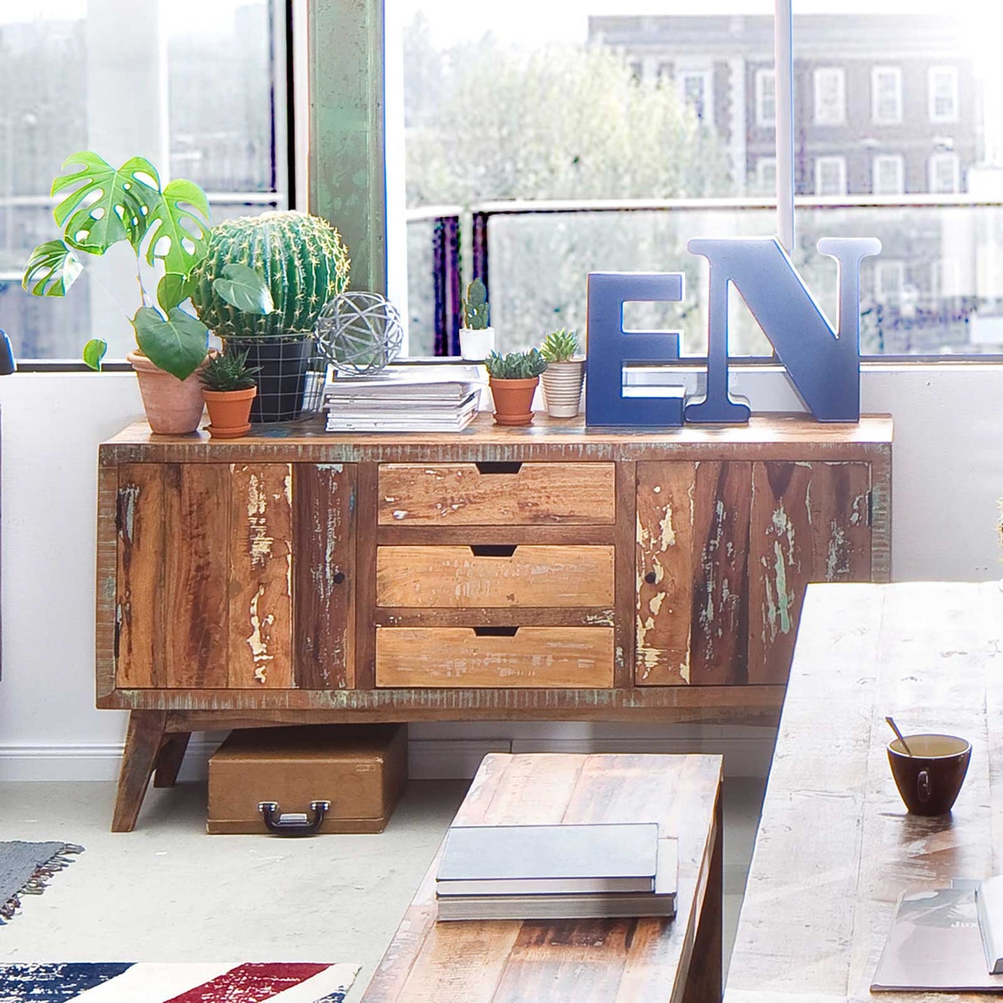 
                  
                    Sideboard Recycel Massivholz Used-Look Shabby Chic - Malmö
                  
                