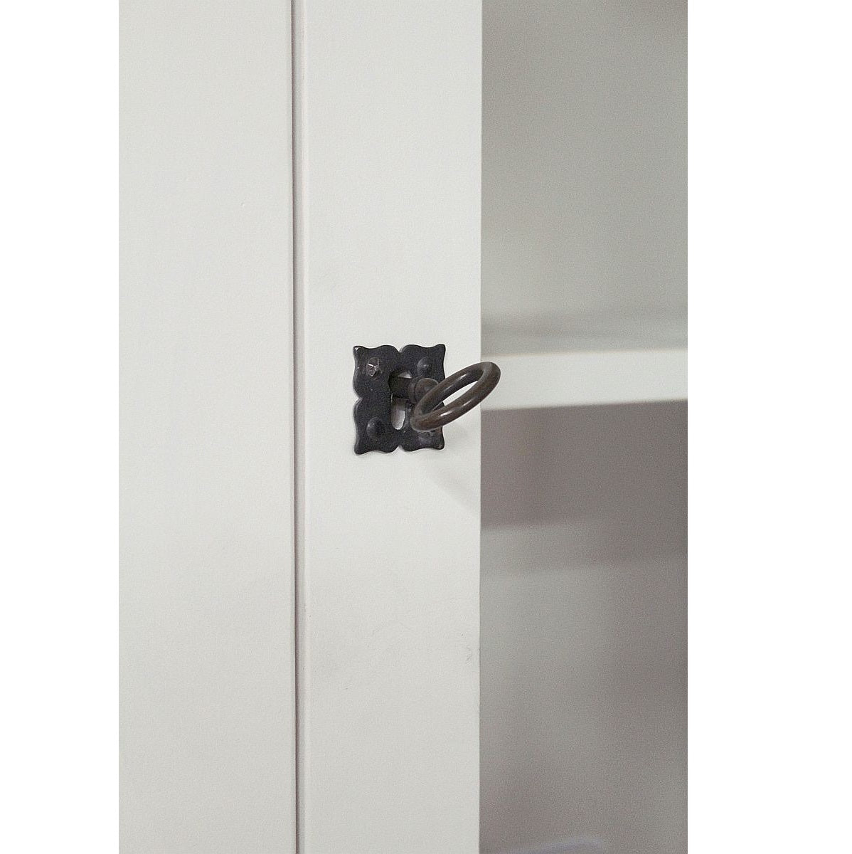 
                  
                    Vitrinenschrank Pinie massiv Antikfinish/Weiß Finca
                  
                