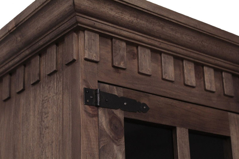 
                  
                    Vitrinenschrank 1-türig Pinie massiv Antikfinish Finca
                  
                