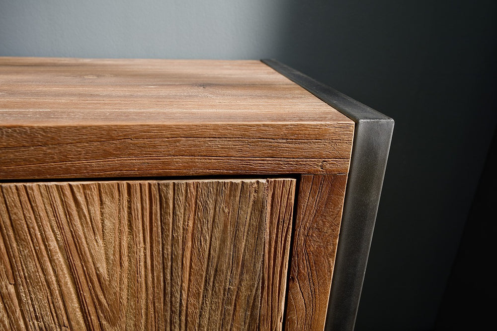 
                  
                    Vitrine Teakholz massiv / Metall Industrial-Style Sumatra
                  
                