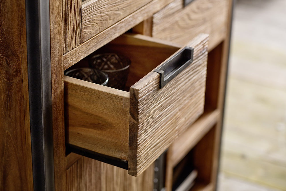 
                  
                    Vitrine Teakholz massiv / Metall Industrial-Style Sumatra
                  
                