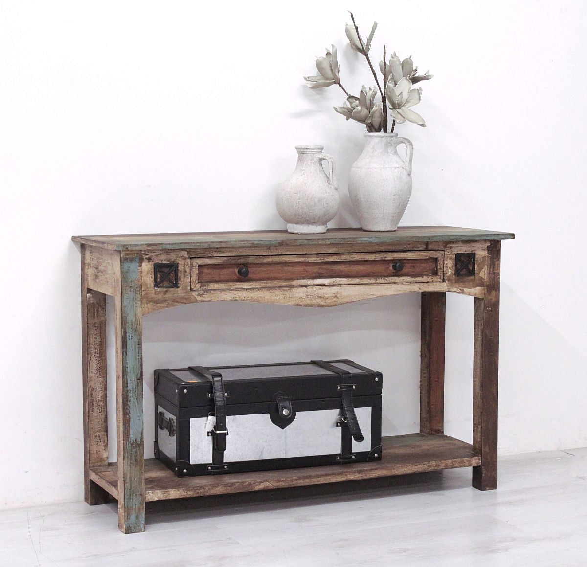 
                  
                    Wandtisch Mango massiv Vintage-Look Gulliver
                  
                