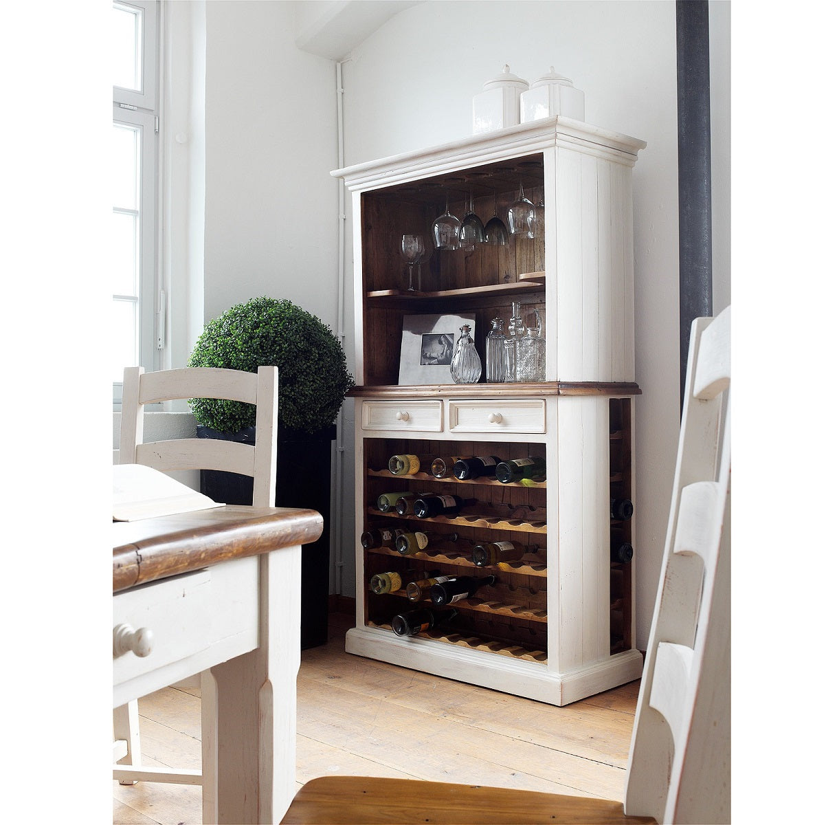 
                  
                    Buffet Kiefer massiv Weiß/Honig Landhausstil Bodde
                  
                