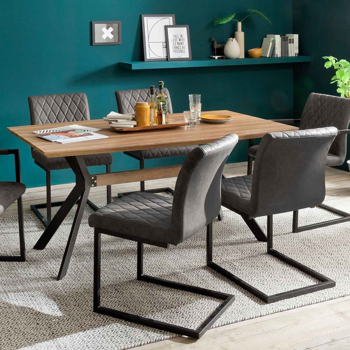 
                  
                    Freischwinger 4-er Set Vintagelook grau / Metall Kina
                  
                