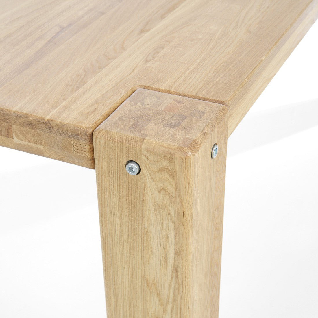 
                  
                    Esstisch 220 x 100 cm Wildeiche massiv Loft
                  
                