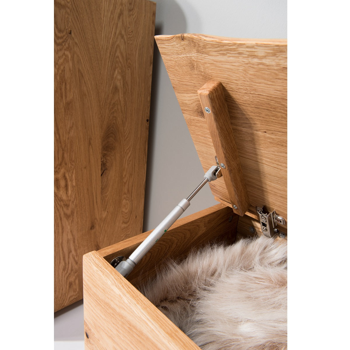 
                  
                    Garderobenset 4 tlg. Wildeiche massiv Woodline
                  
                