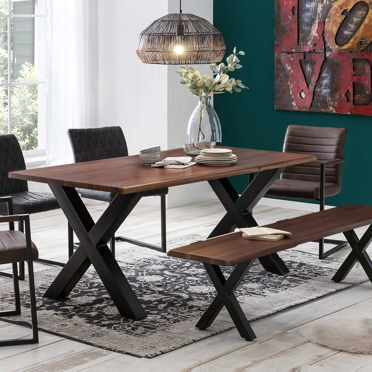 
                  
                    Esstisch 200 x 100  cm Akazie massiv smoked finish / Metall schwarz Brandy
                  
                
