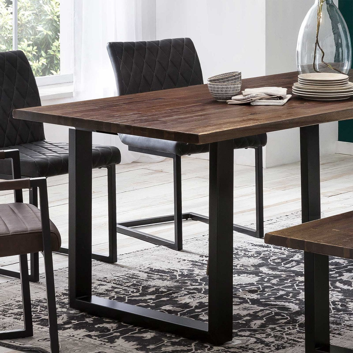 
                  
                    Esstisch 180 x 90 cm Akazie massiv braun / Metall schwarz Brandy
                  
                