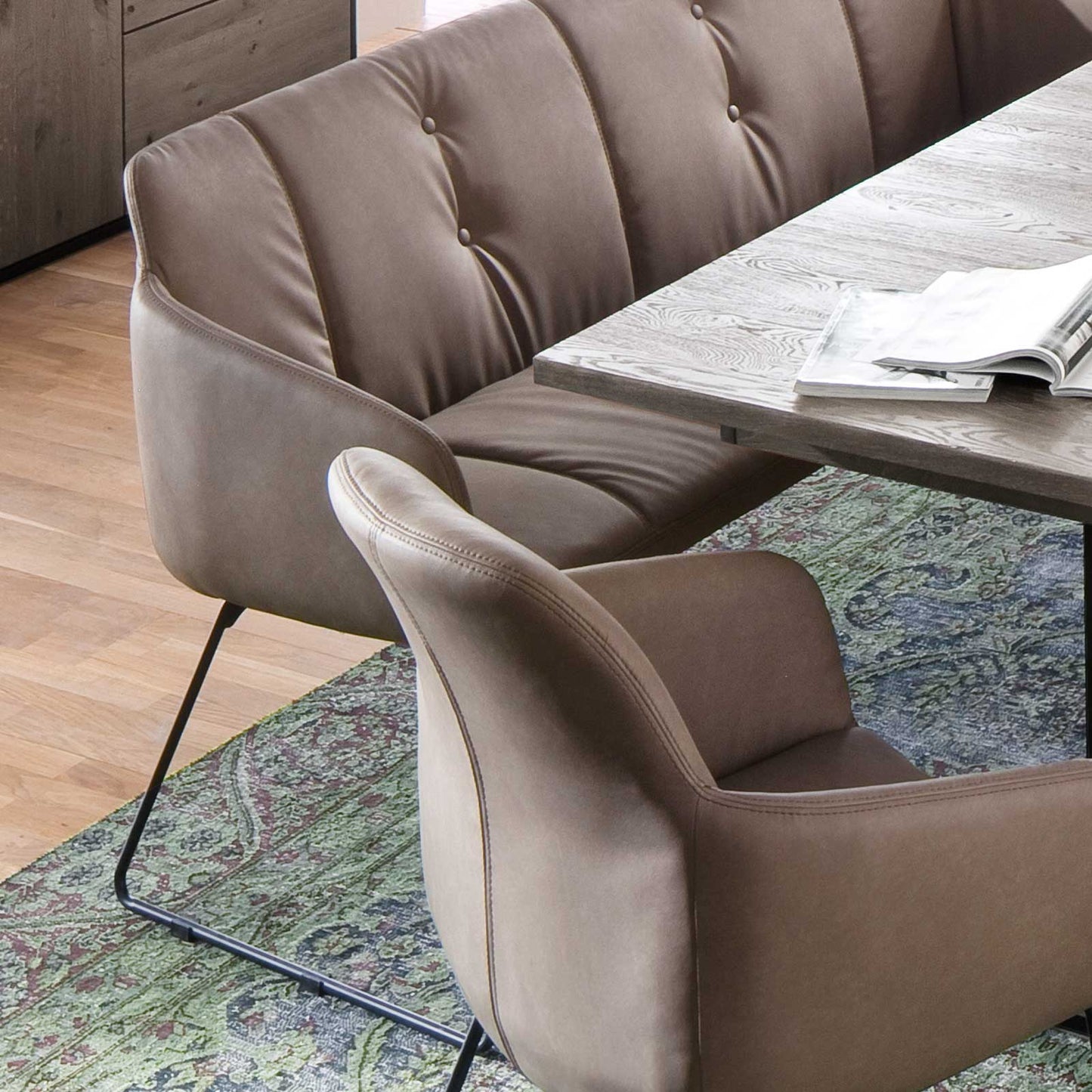 
                  
                    Sitzbank 180 cm gepolstert Novello Soft in Lederoptik Tessera
                  
                