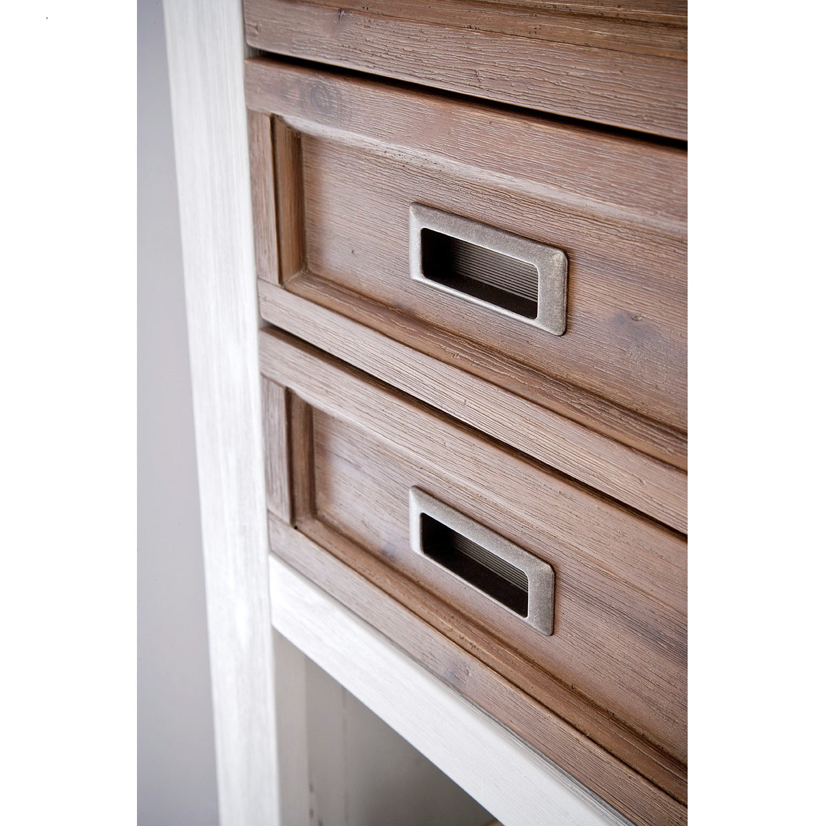 
                  
                    Sideboard Akazie massiv weiß / cappuccino Landhaus Fleur
                  
                