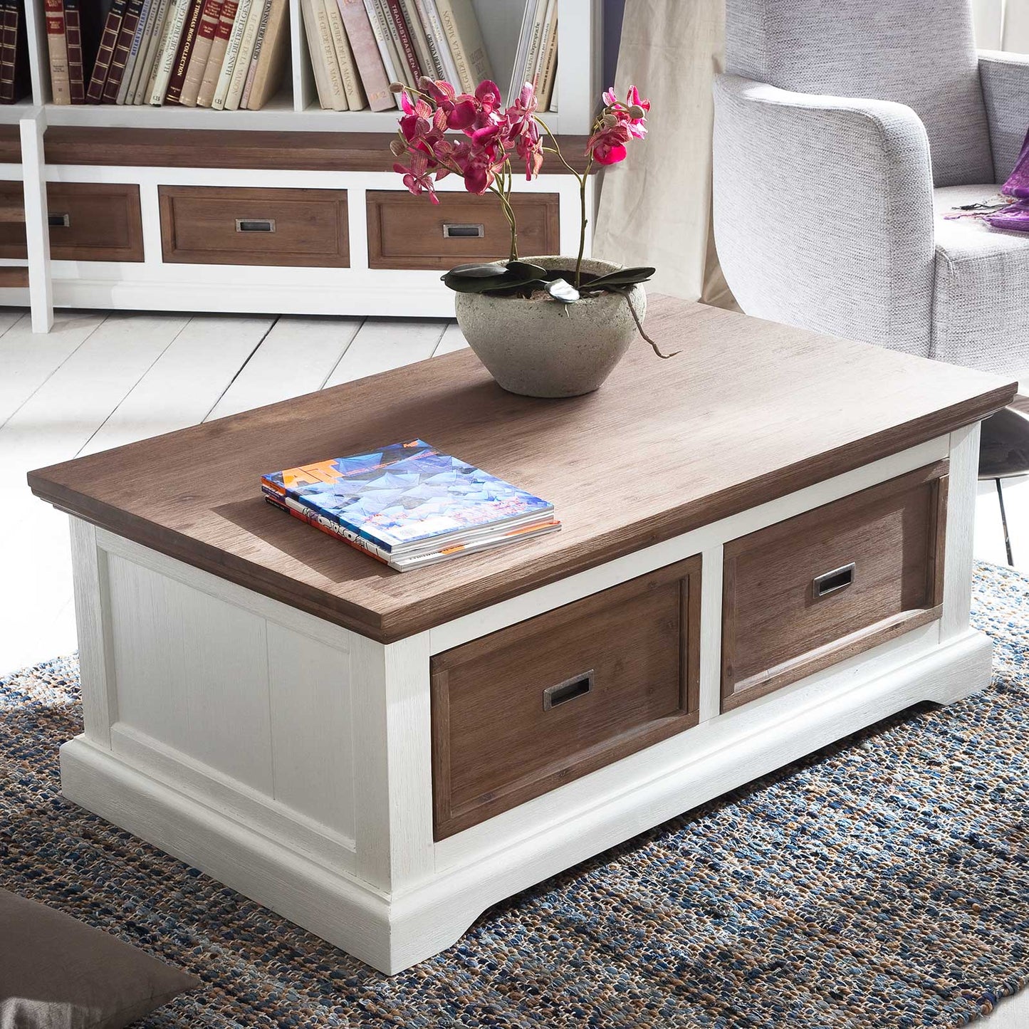 
                  
                    Couchtisch Akazie massiv 120 x 70 weiß / cappuccino Landhaus Fleur
                  
                